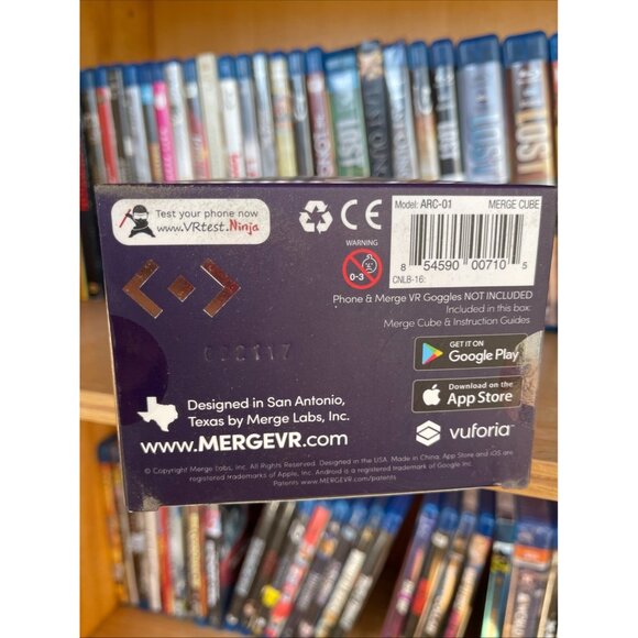 NEW Merge Cube Hold Holograms in Your Hand Virtual Game Toy IOS Android Tablet - Picture 4 of 4